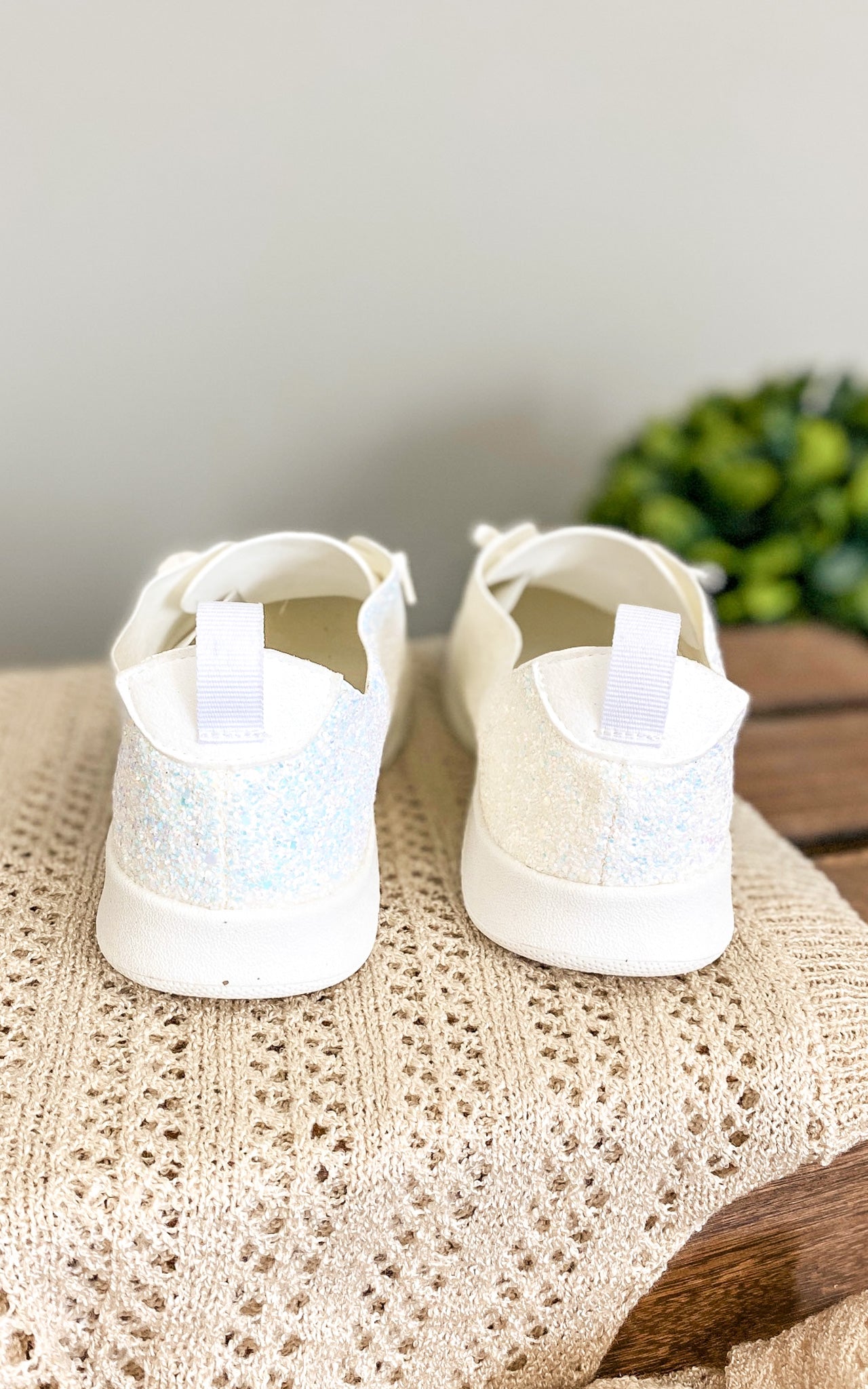 Mayo Glitter Sneakers in White