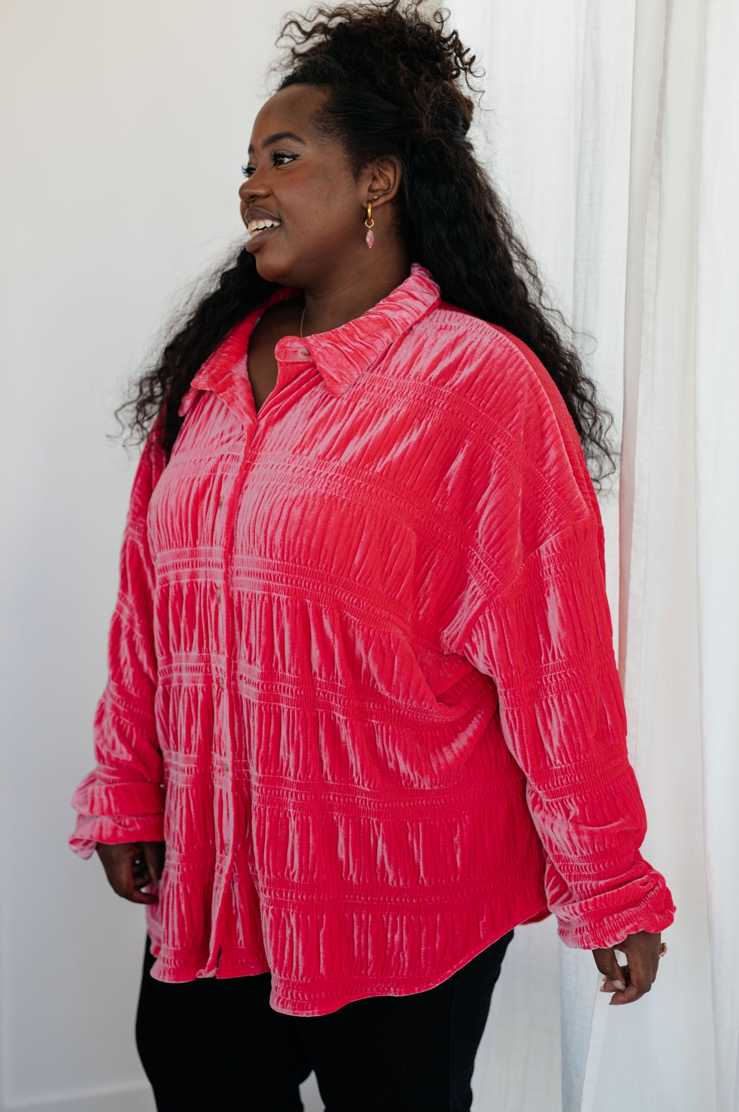 Feeling Fuchsia Velvet Button Downp