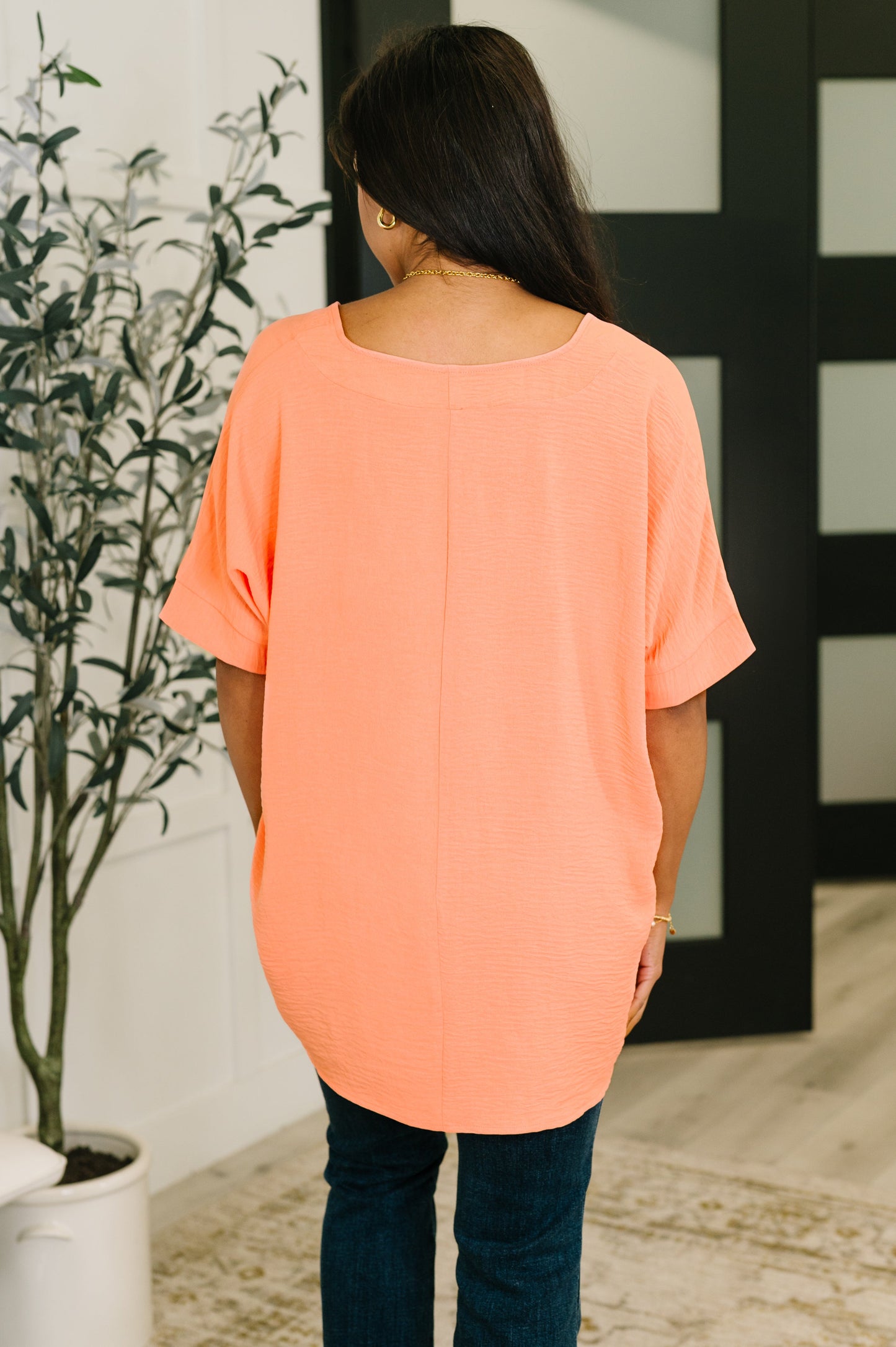 Counter Part Crinkle Woven V-Neck Top in Coral