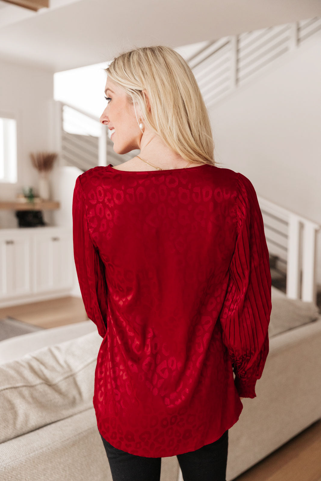Cityscape Blouse In Burgundy