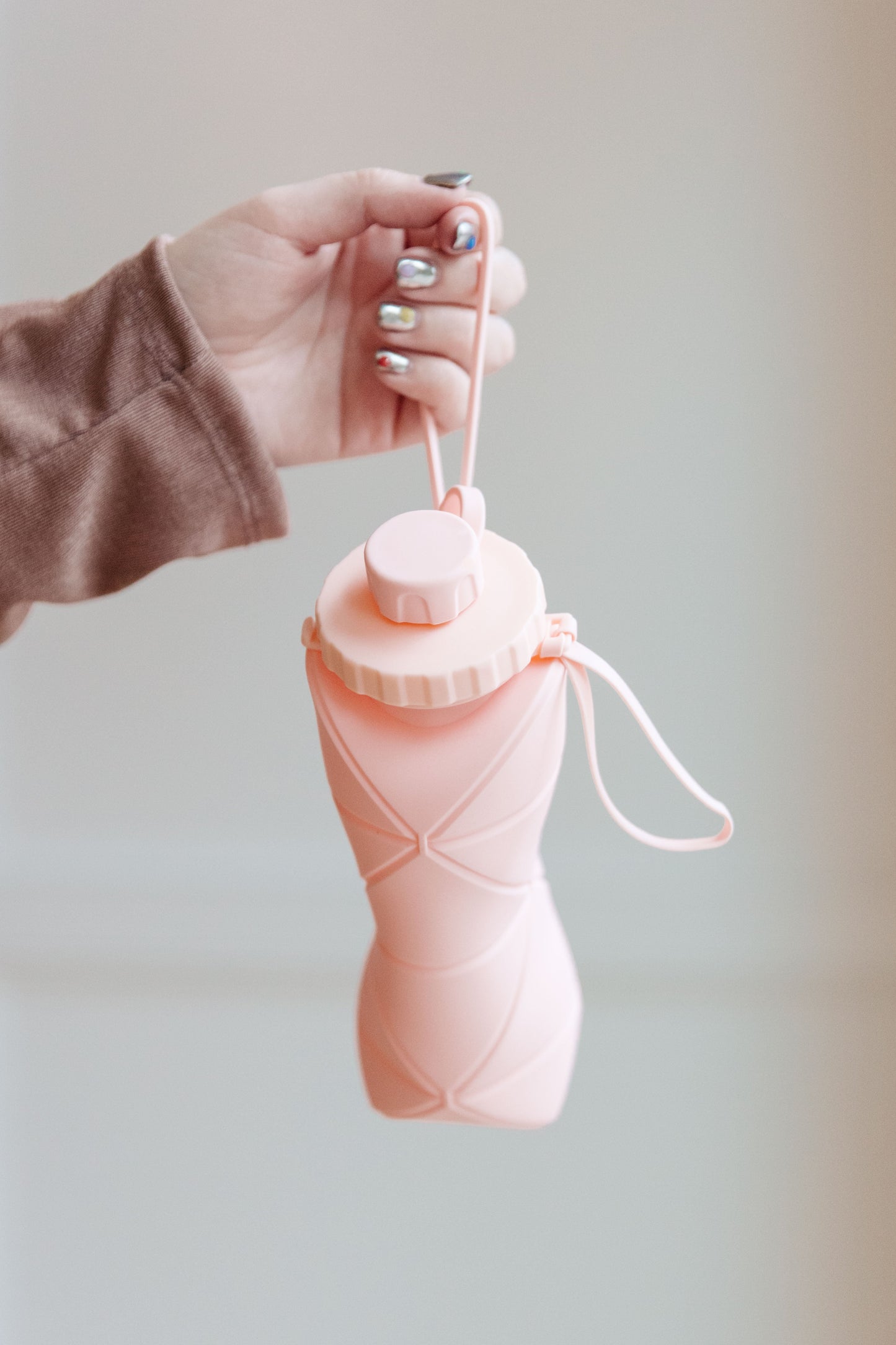 Collapsing Silicon Water Bottle in Diamond Pink