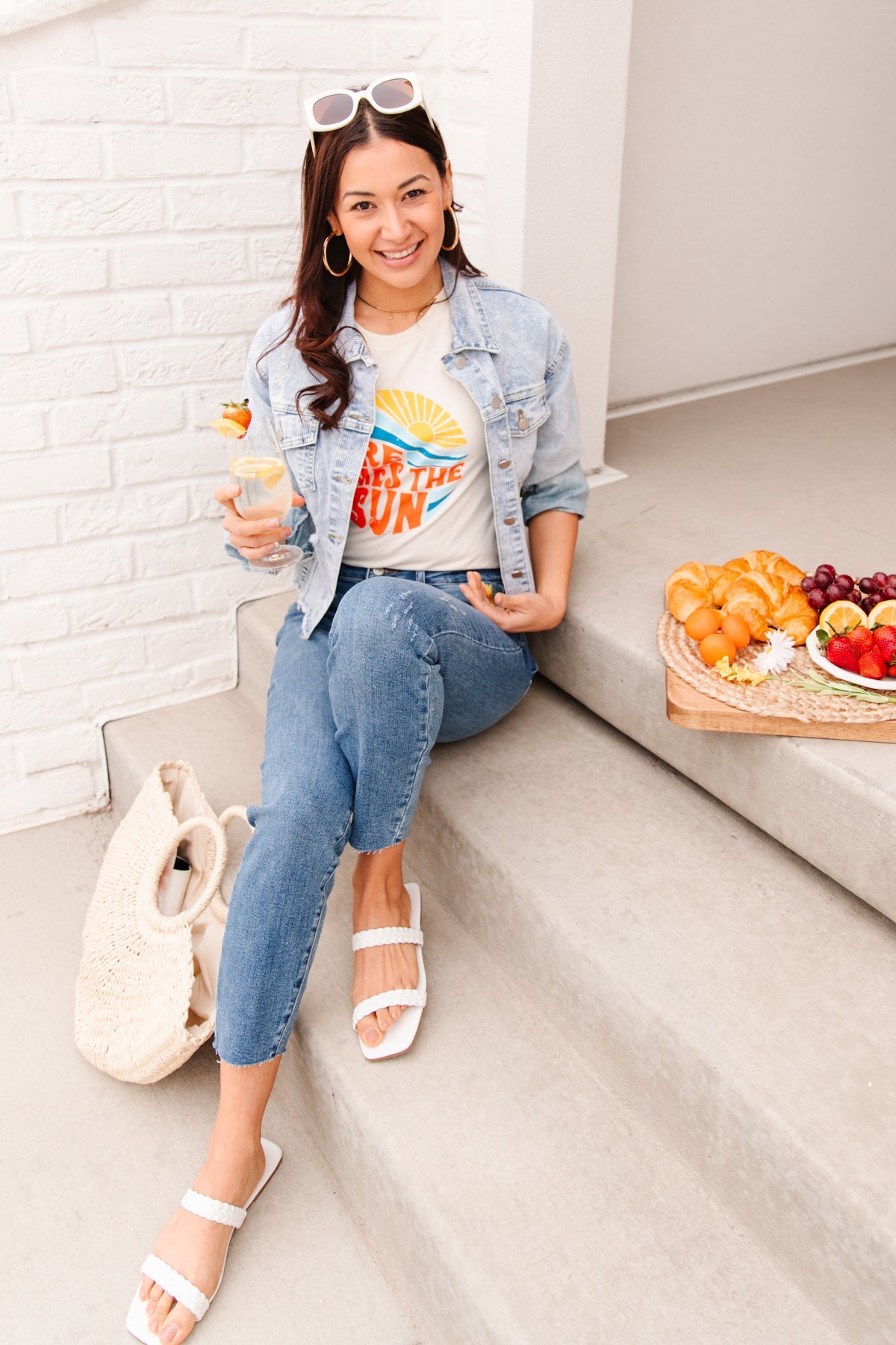 Relaxed Sunflower Embroidery Jeans