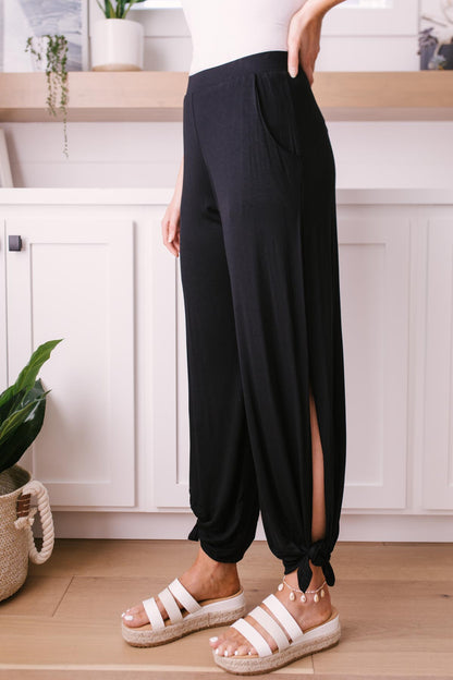 Vacation Lounge Pants in Black